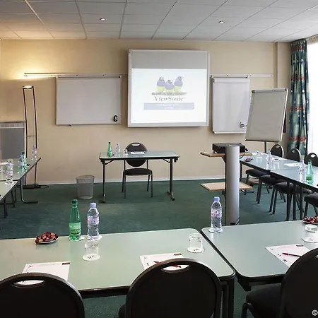 Ibis Styles Centre Gare Hotel 3*